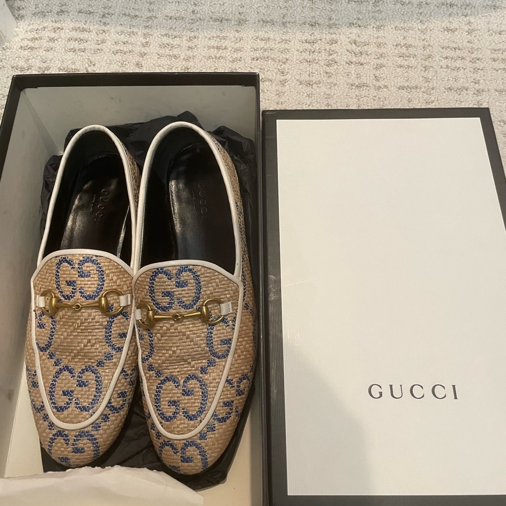 Gucci loafers! - rare! 38.5